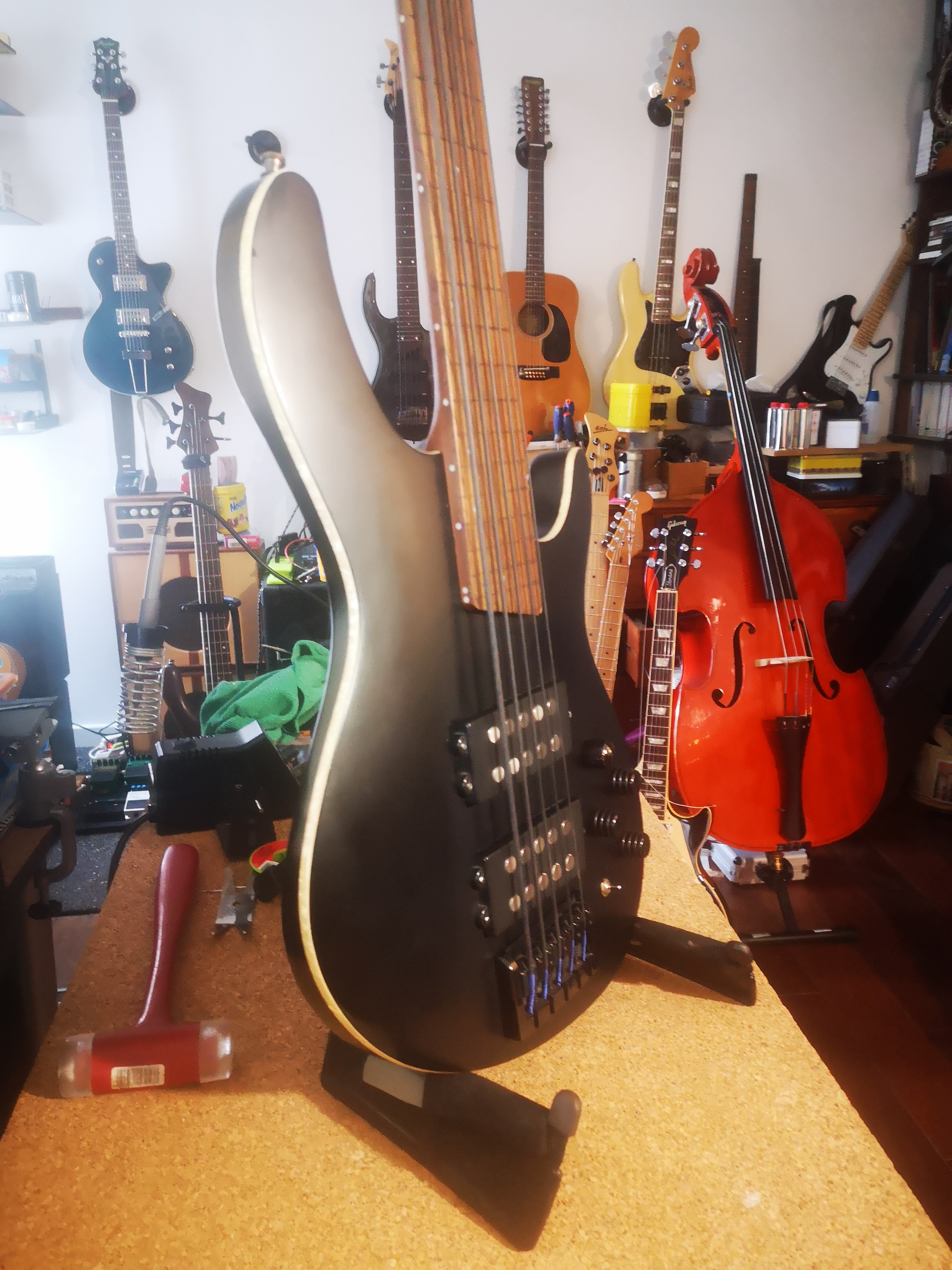 Restauration D'une Cort C5 Fretless